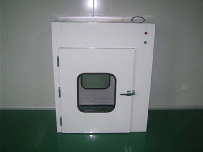 落地式傳遞窗在物料進出潔凈區，必須嚴格與人流通道分開，由生產車間物料專用通道進出。